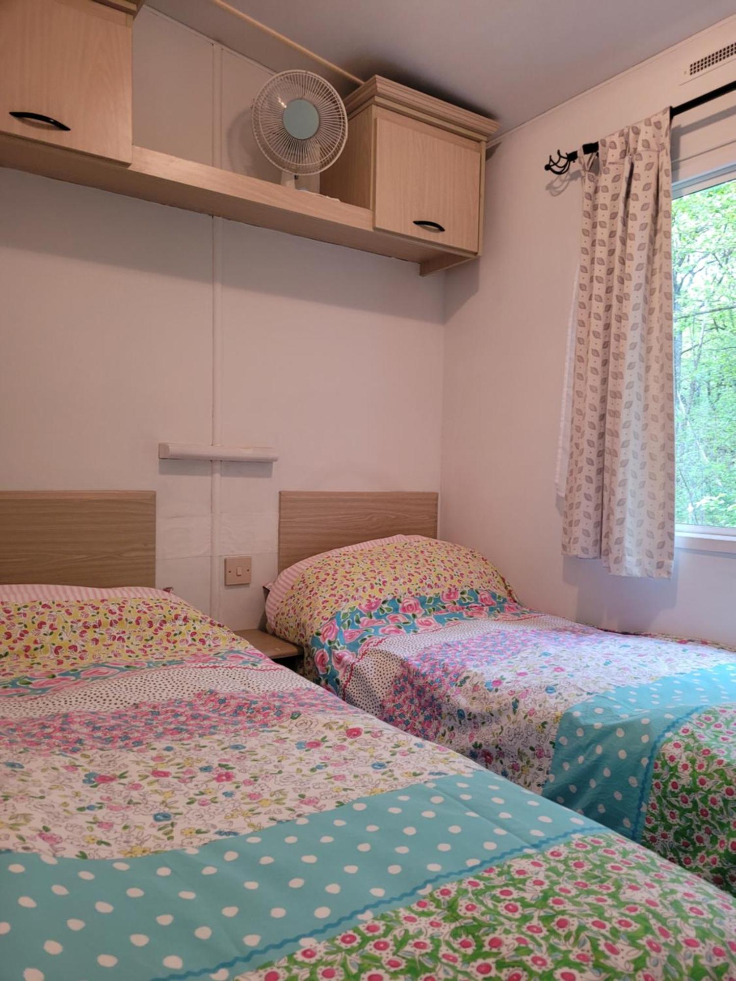 Camping Bois De St Hilaire Chalandray ภายนอก รูปภาพ