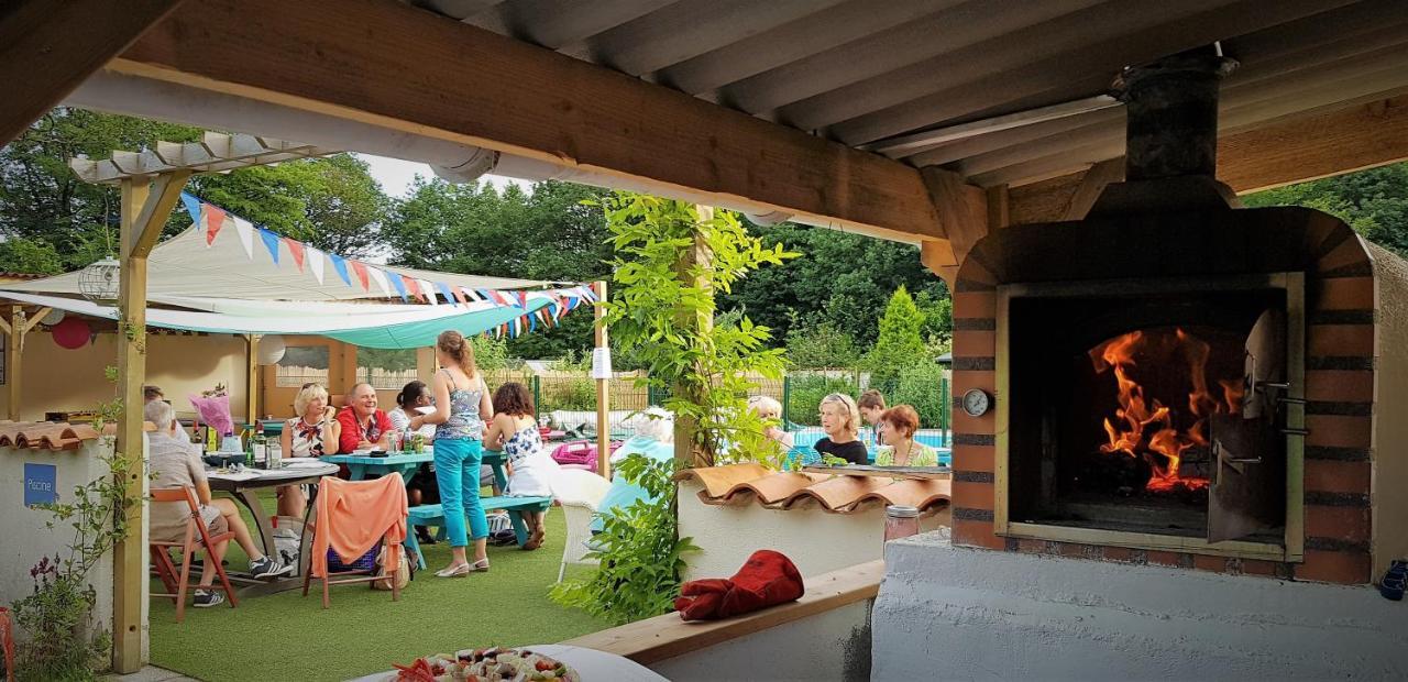 Camping Bois De St Hilaire Chalandray ภายนอก รูปภาพ
