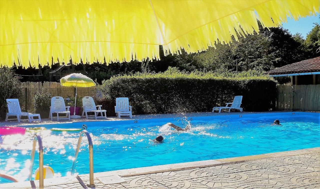 Camping Bois De St Hilaire Chalandray ภายนอก รูปภาพ