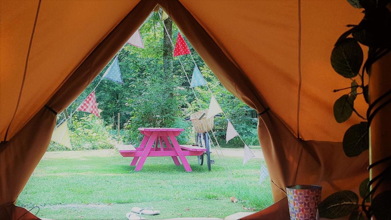 Camping Bois De St Hilaire Chalandray ภายนอก รูปภาพ