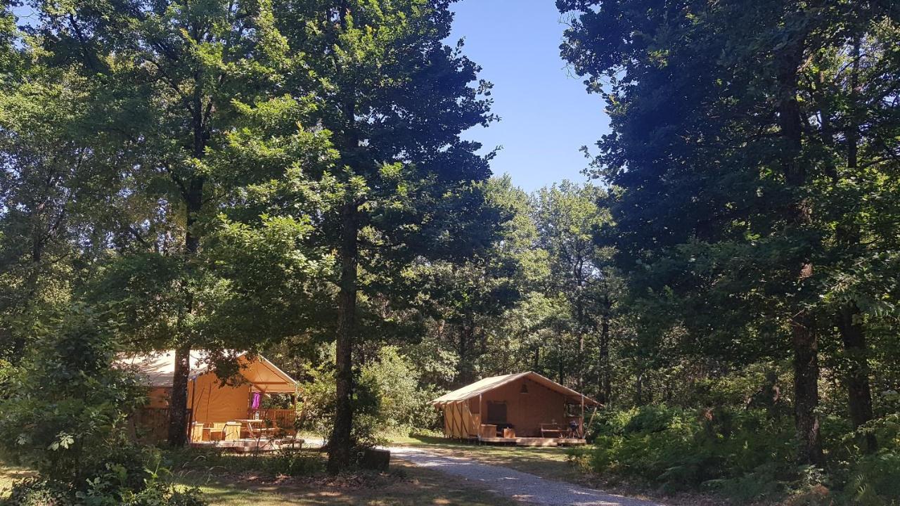 Camping Bois De St Hilaire Chalandray ภายนอก รูปภาพ