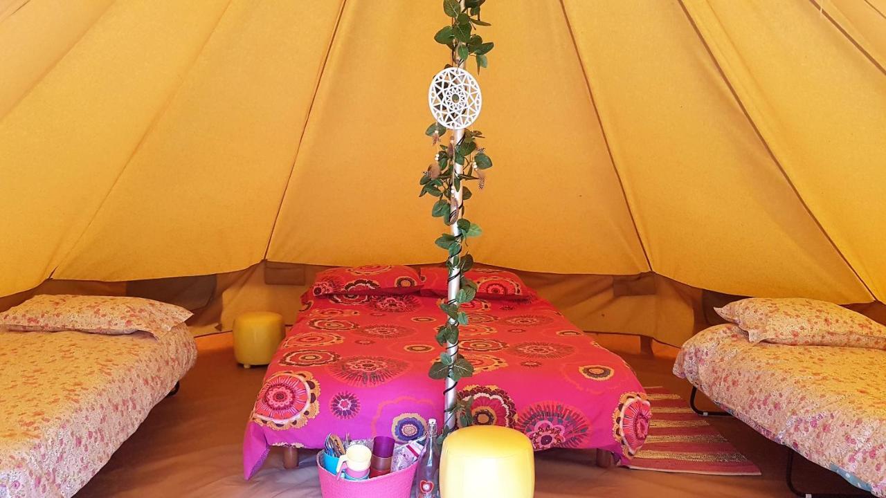 Camping Bois De St Hilaire Chalandray ภายนอก รูปภาพ